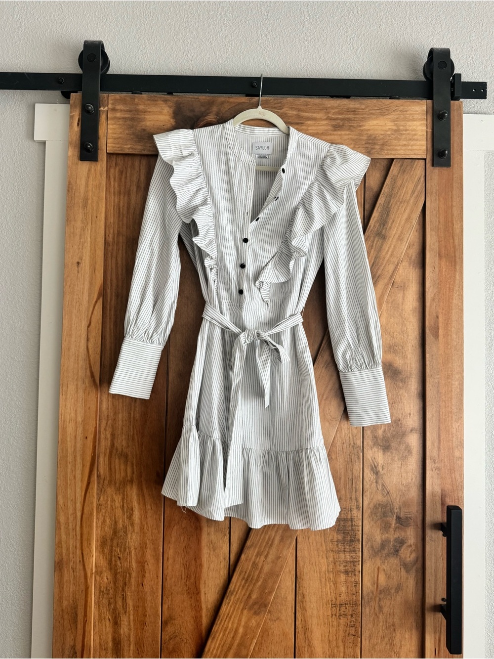 SAYLOR White and Gray Pinstripe Ruffle Dress Sz S